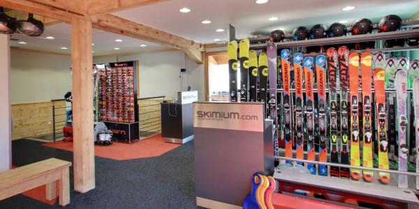 Skiloc 2300 ski rental in Val Thorens